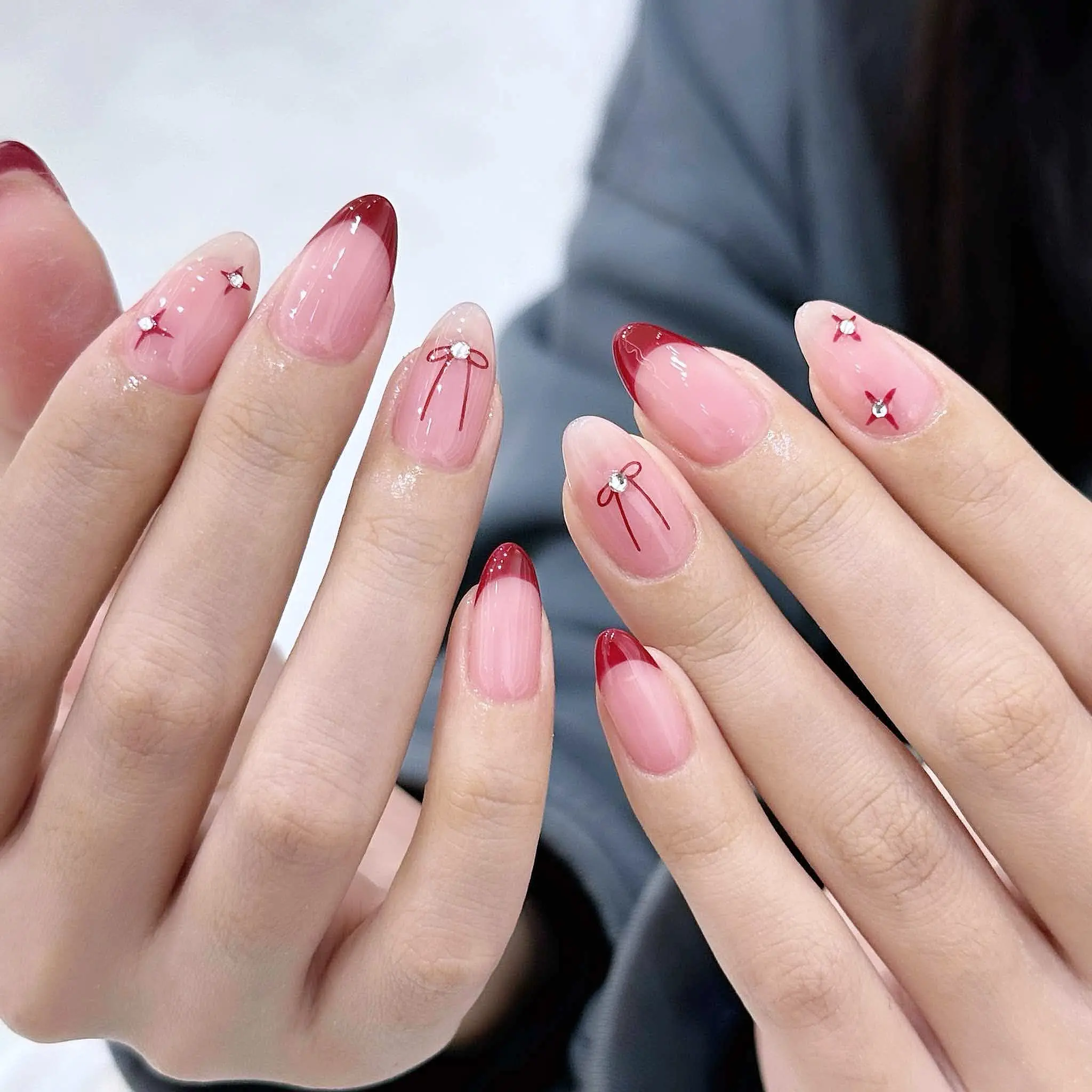 Cherry pháp + nơ — mẫu nữ tính khu Royal City Đống Đa
